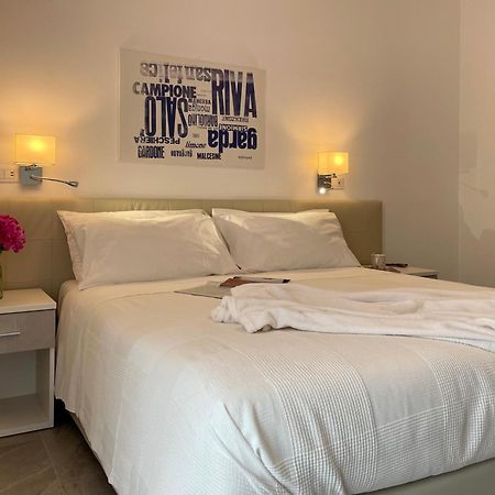 Du Lac Aparments Desenzano del Garda Ngoại thất bức ảnh